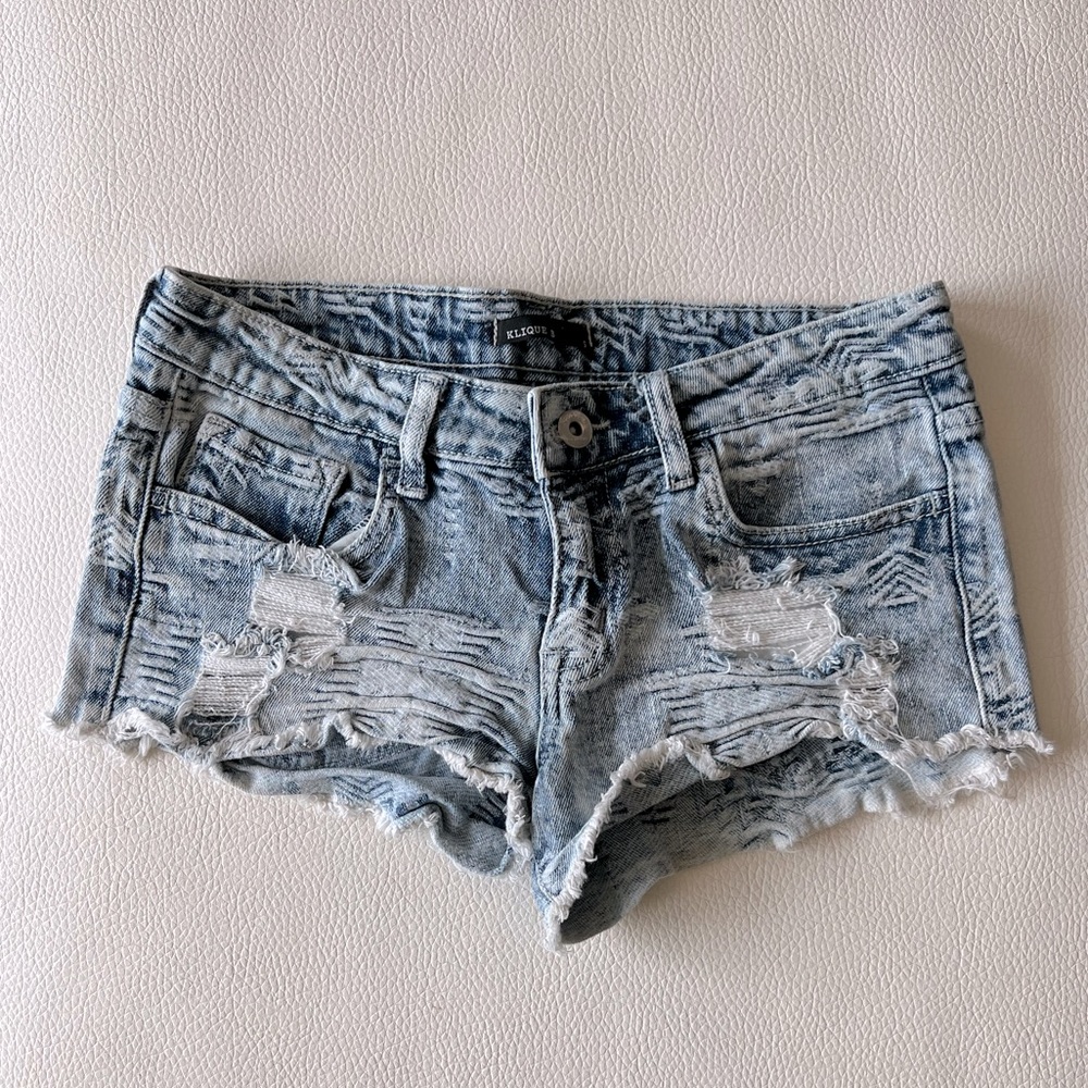 Klique Size S - cheeky Jean Shorts